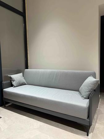 Продам диван офисный