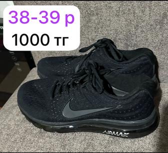 Продам ботинки,кроссовки оригинал Reebok 36.5-37 р и футбольные и обычные