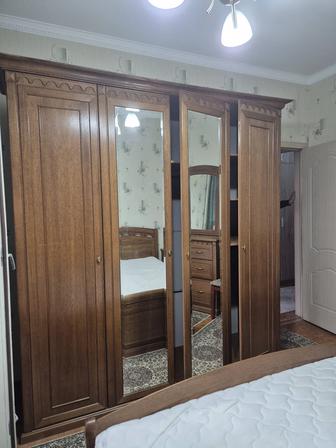 Продам спальный гарнитур
