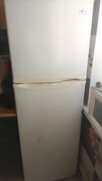 Продам холодильник LG