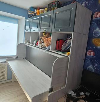 Кровать