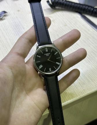 Продам классические часы Tissot