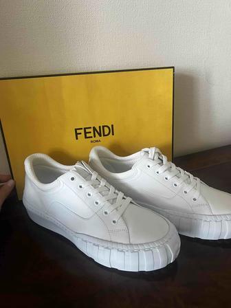 Продам кеды Fendi оригинал