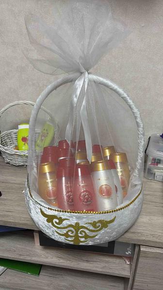 Подарочная корзина с косметикой Faberlic