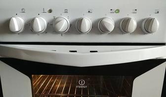 электрическая плита Indesit