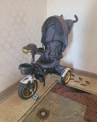 Продам детскую велоколяску.