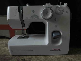 Продам швейную машинку