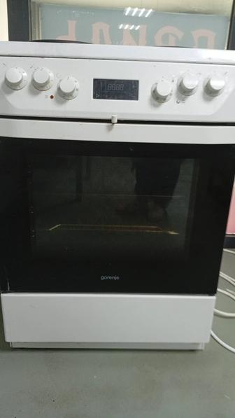 Продам электрическую плиту