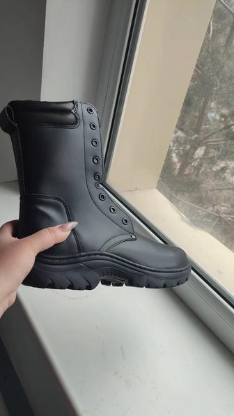 Продам берцы