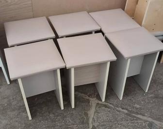 Табуретки с мягкой сидушкой