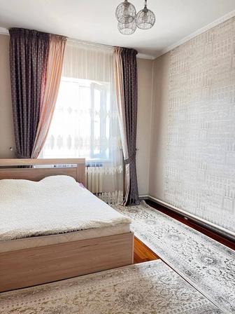 Большая кровать