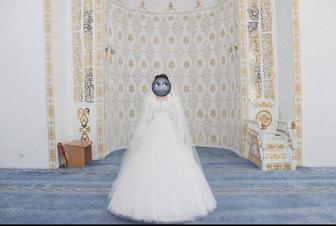 Продается свадебное платье размер 42 в хорошем состоянии одевалось один раз