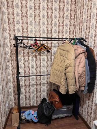 Продам вешалку