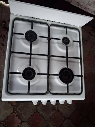 Продам газ плиту