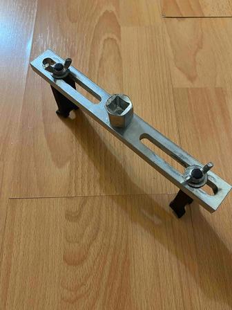 Продам съемники для подшипников и бензонасоса