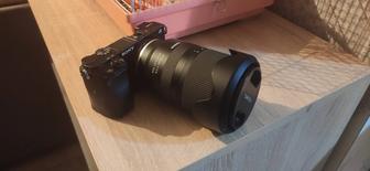 Продаю фотоаппарат с объективом 350тыс