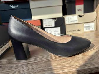 Продам туфли кожаные фирмы Респект