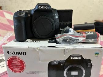 Продам фотоаппарат Canon EOS 80D