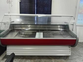 Продам холодильную витрину б/у