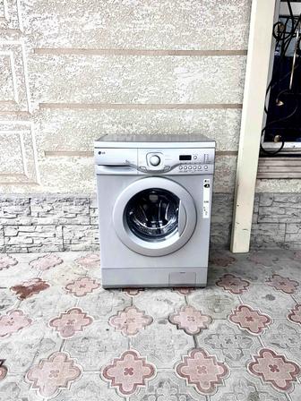 Продам стиральную машинку