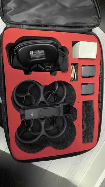 DJI Avata комплект (очки, аккумуляторы, кейс)