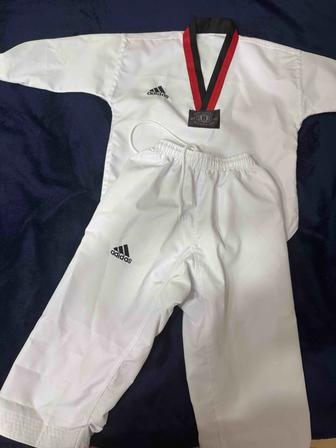 Продам форму для тхэквондо