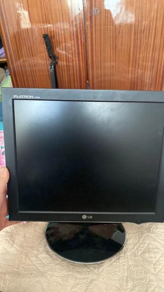 Продам монитор