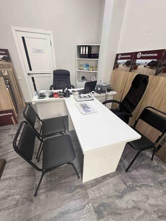 Продам офисный стол