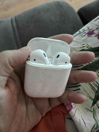Наушники airpods