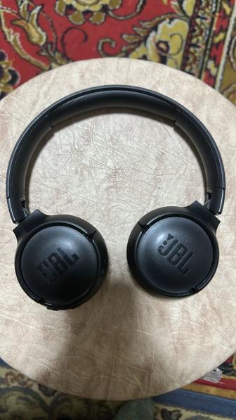 Продам наушники JBL Tune 510BT