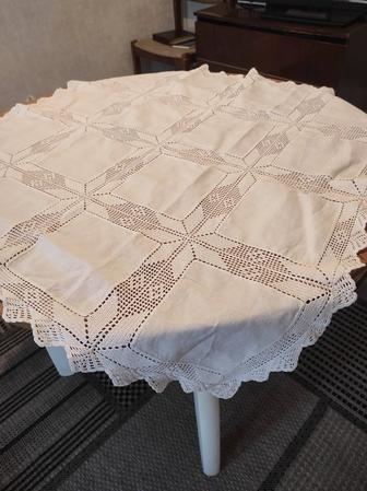 Скатерти винтажные прошлый век разные