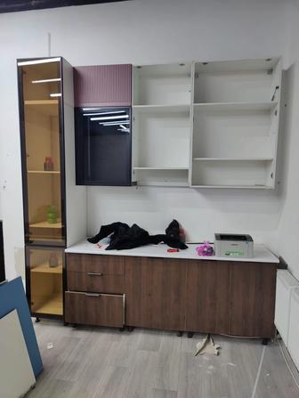 Продам кухонный гарнитур, современный дизайн