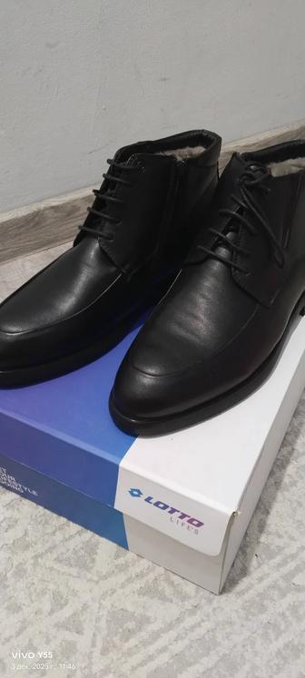 Продаются новые мужские зимние сапоги.