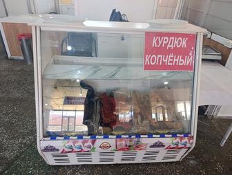 Холодильник витриный