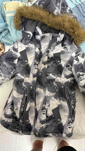 Продам куртки на мальчика в отличном состоянии