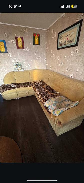 Отдам б/у диван