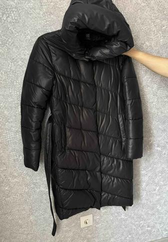 Пуховик в отличном состоянии