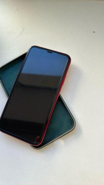 Телефон IPhone XR