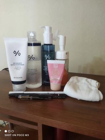 Продам уход. Гидрофильное масло. Умывашка. Крем. Карандаши. Повязка
