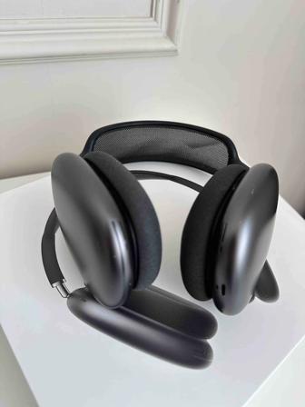 Наушники Apple AirPods Max черный