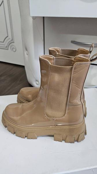 Бежевые челси размер 37-37,5