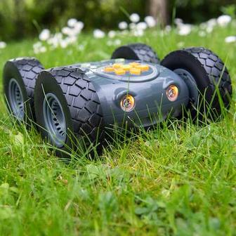 Продам игрушку робот Rugged Robot (Робот вездеход)