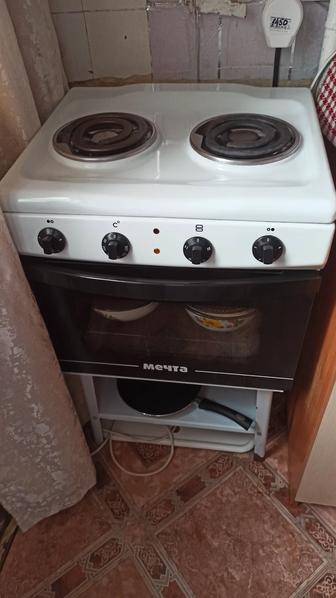 Продам электрическую плиту