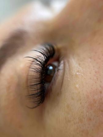 Наращивание ресниц