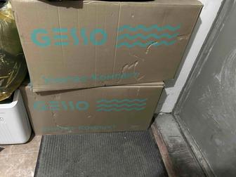 Продам 2 унитаза комплекта с бочком