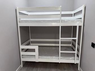 Продается двух яростная кровать