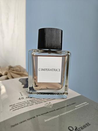 Духи Dolcegabbana LImperatrice и Versace Woman Eau de Parfum
