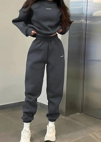 Костюм спортивный