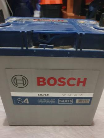 Акамулятор bosch s4