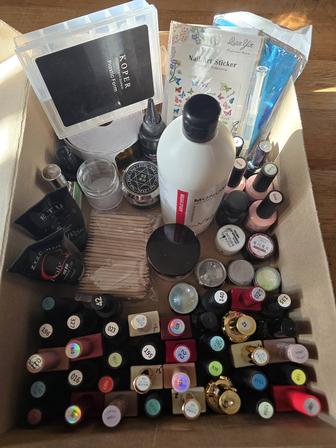 Продам начинающий набор для маникюра